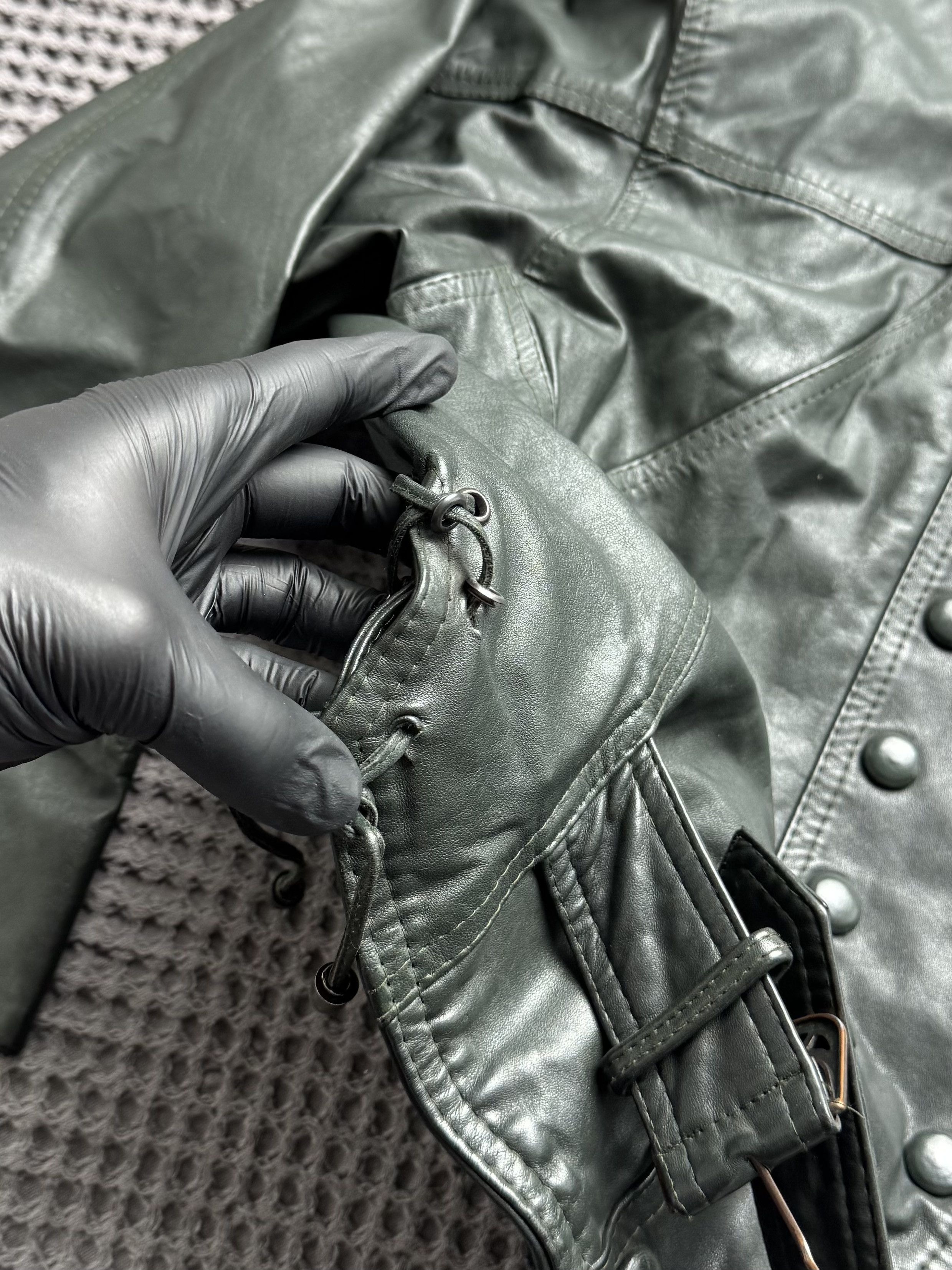 Vintage Vintage Leather Biker Jacket Cropped Belted Double Breasted Size L / US 10 / IT 46 - 7 Thumbnail
