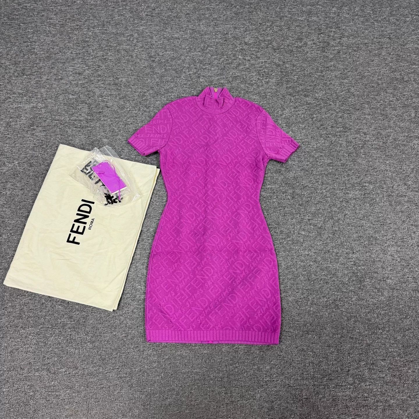 Fendi Fendi x Skims allover FF print dress 36 Mint Size XS / US 0-2 / IT 36-38 - 1 Thumbnail