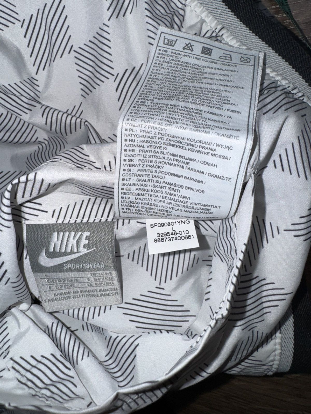 Nike × Vintage Nike Y2K Vintage Black Zip Hooded Jacket Size US L / EU 52-54 / 3 - 7 Thumbnail