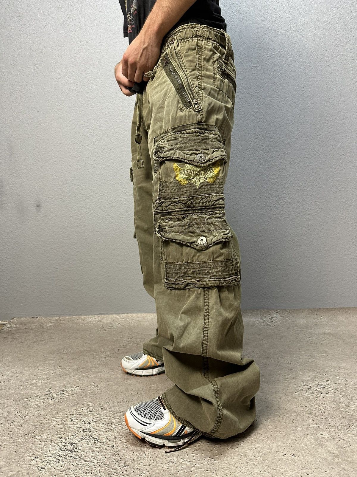 Jet lag cargo fashion pants