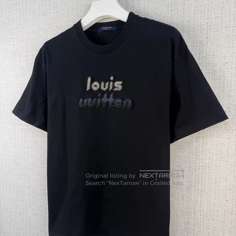 Louis Vuitton Louis Vuitton FW23 Logo Beaded Embroidered Crew Neck Short Size US L / EU 52-54 / 3 - 2 Thumbnail