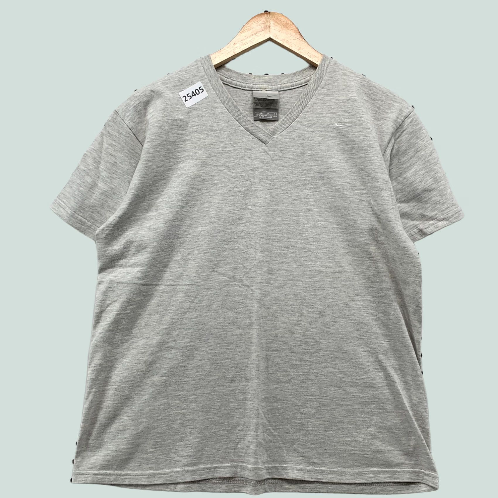 Nike VINTAGE Nike Shirt Gray White Embroidered Swoosh V Neck Womens L Size L / US 10 / IT 46 - 1 Thumbnail