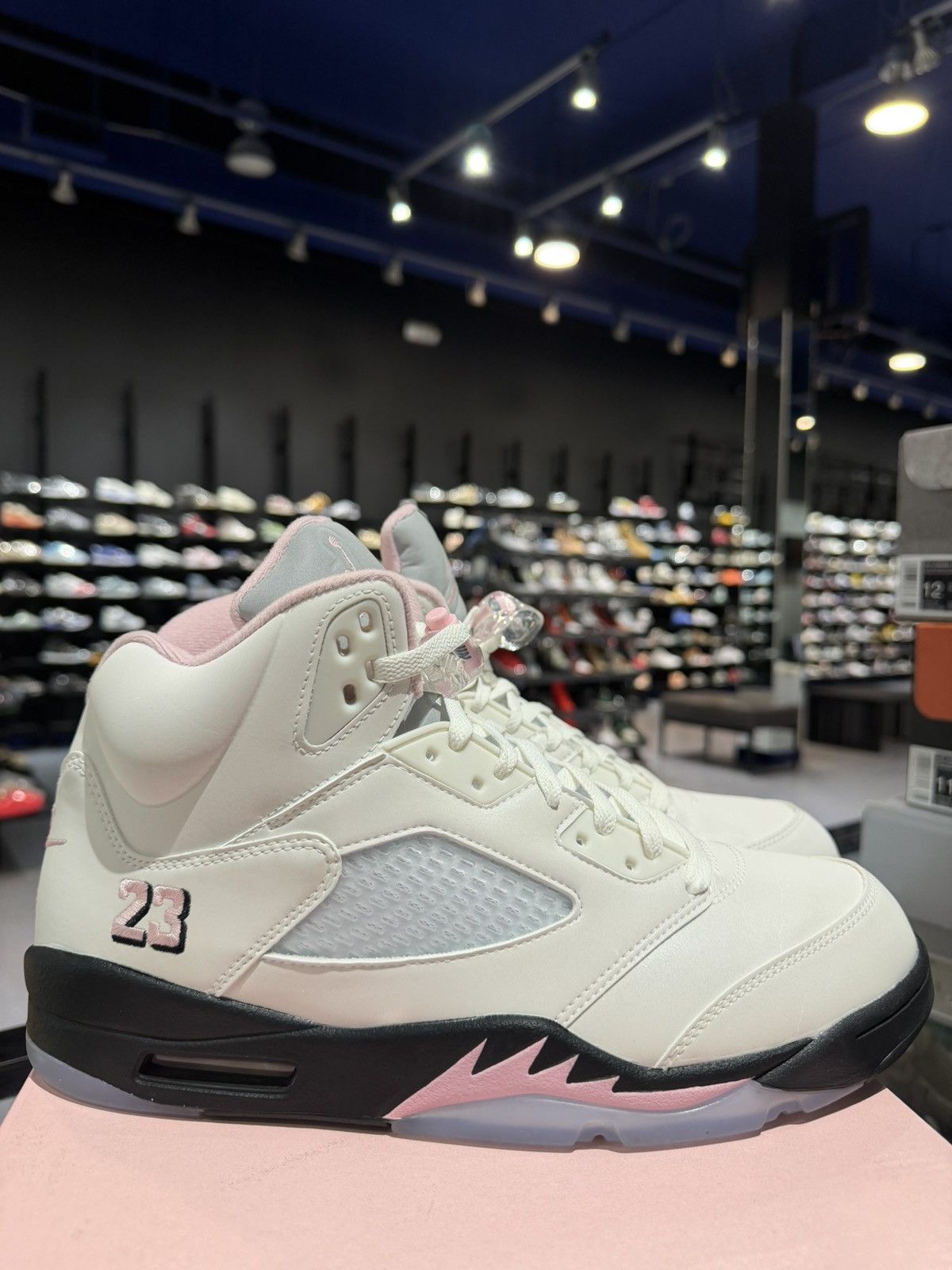 Jordan Brand Size 11.5 - Jordan 5 Medium Soft Pink Size US 11.5 / EU 44-45 - 3 Thumbnail