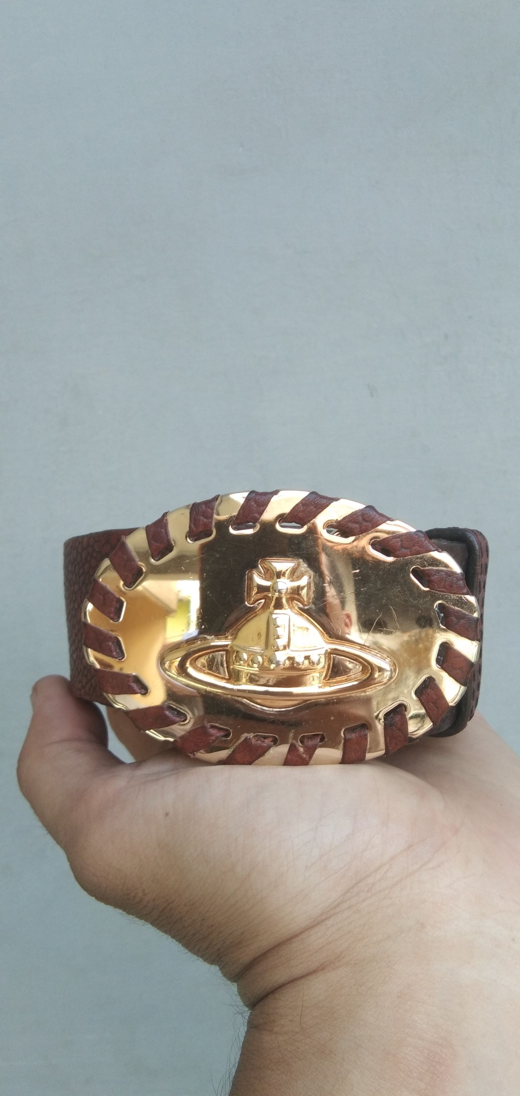 Vivienne Westwood ガンメタブラック ベルト Vivienne Westwood Leather Belt Gold Orb Buckle with Box Used
