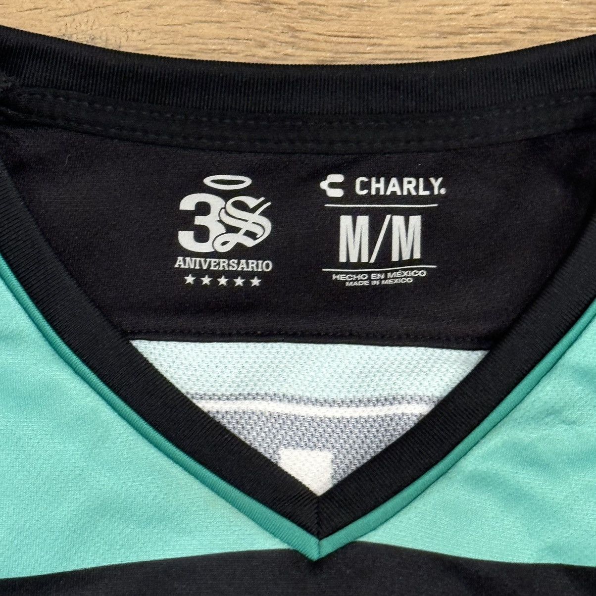 Other Charly Club Santos Laguna M.R. 2018/2019 Away Soccer Jersey Size US M / EU 48-50 / 2 - 9 Thumbnail