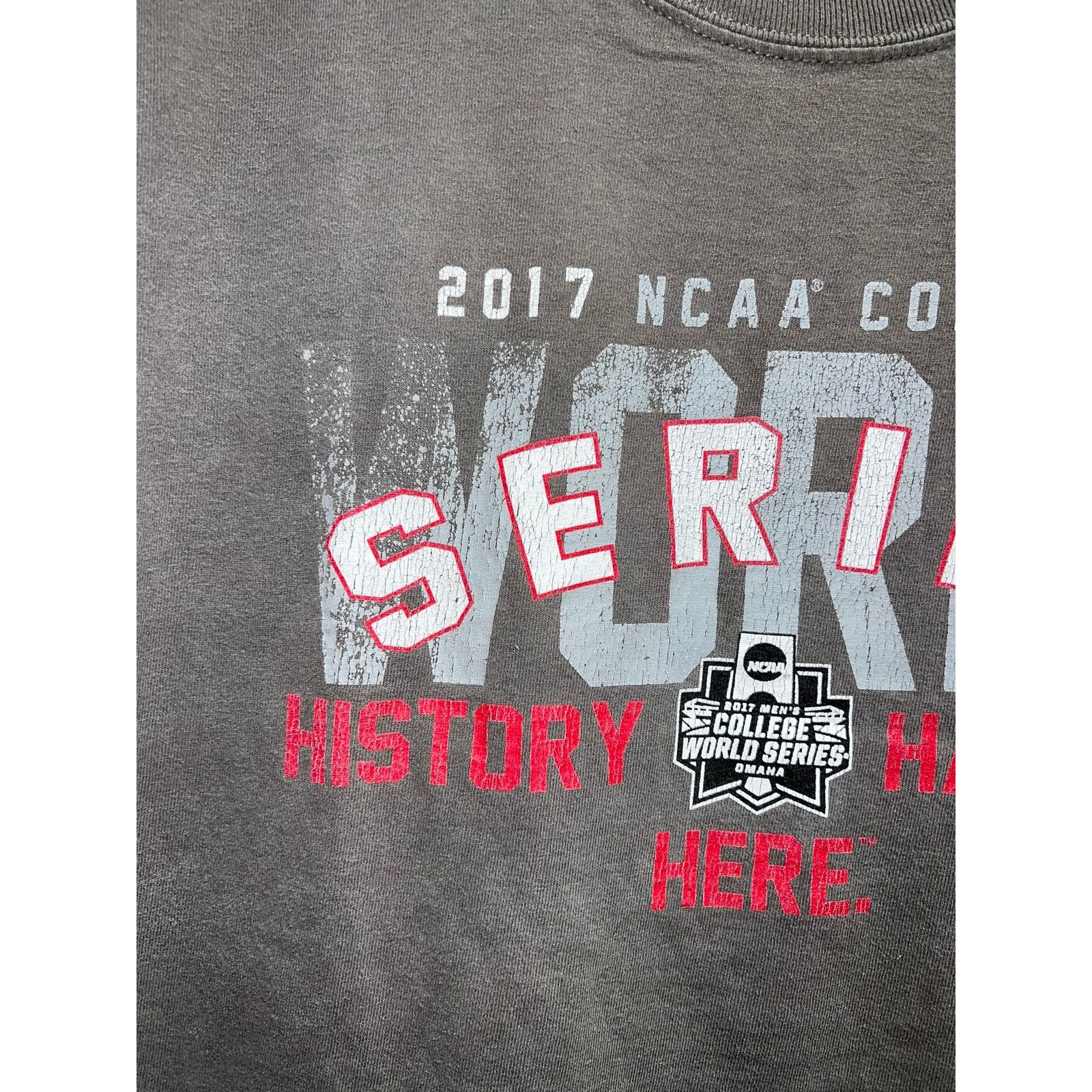 Vintage NCAA College World Series Shirt 2017 Gray Tee Sports Large Size US L / EU 52-54 / 3 - 3 Thumbnail