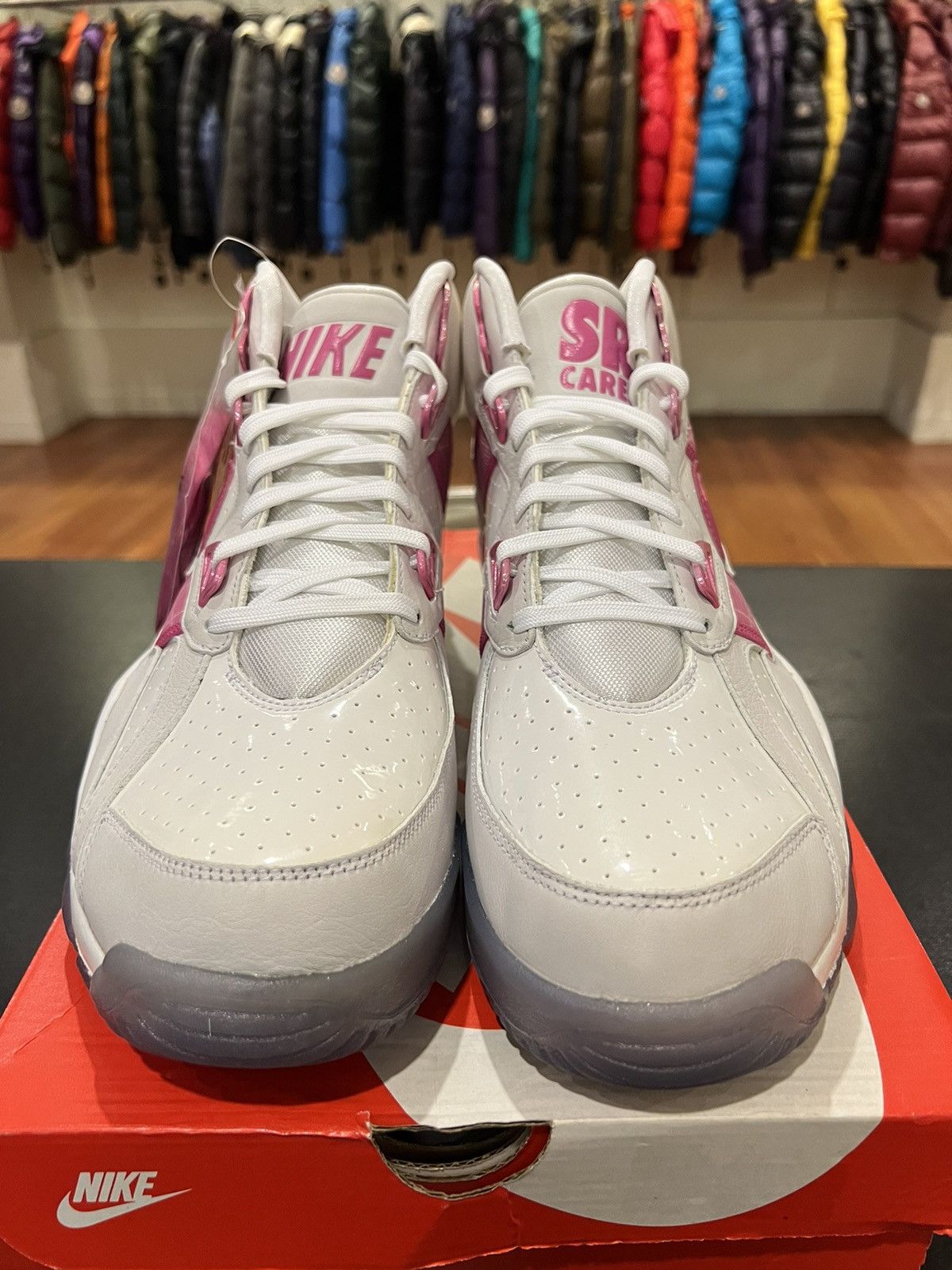 Nike Nike Air Trainer SC High SR Cares Breast Cancer Awareness Size US 13 / EU 46 - 3 Thumbnail
