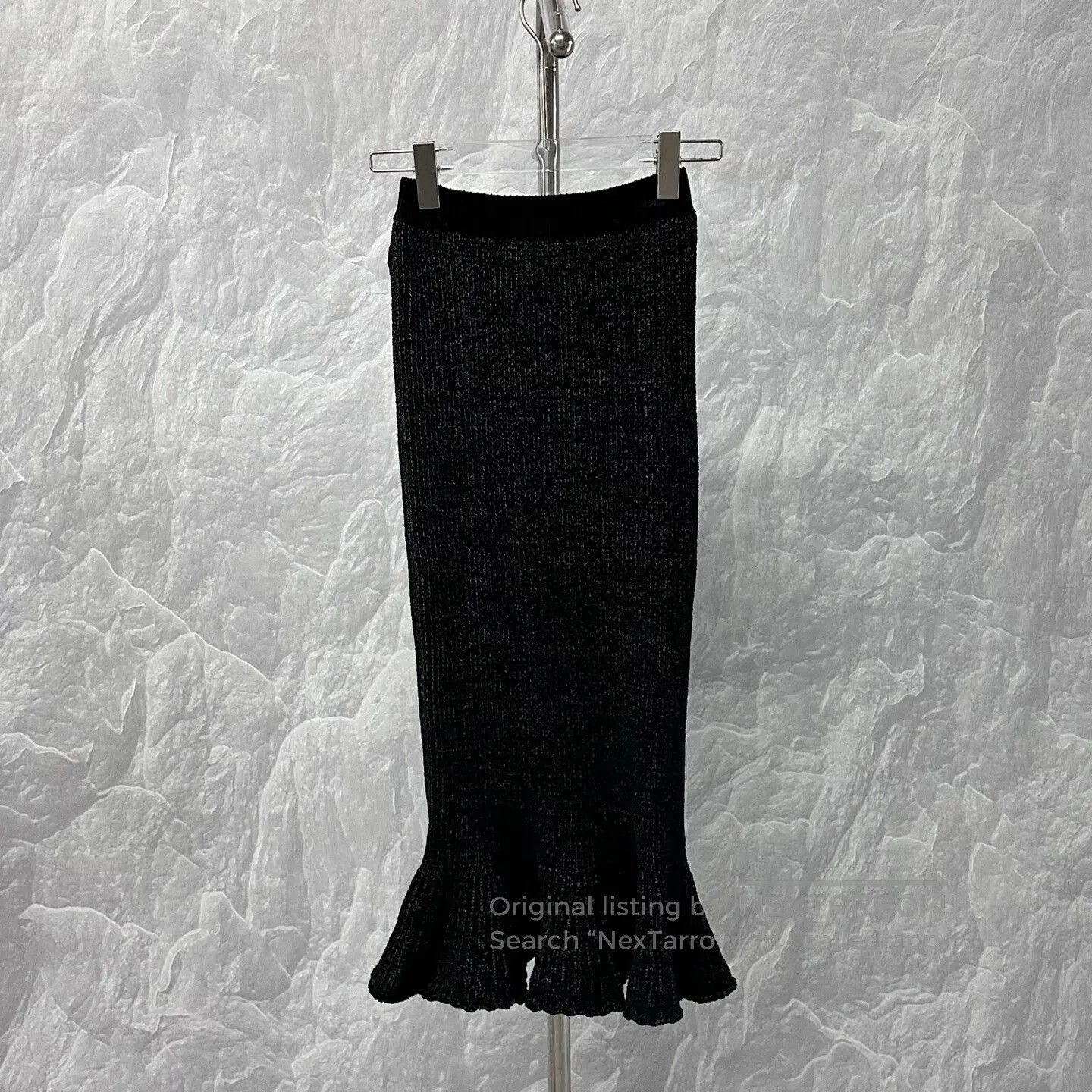 Louis Vuitton louis vuitton black fitted knit skirt. Size 23" - 5 Thumbnail