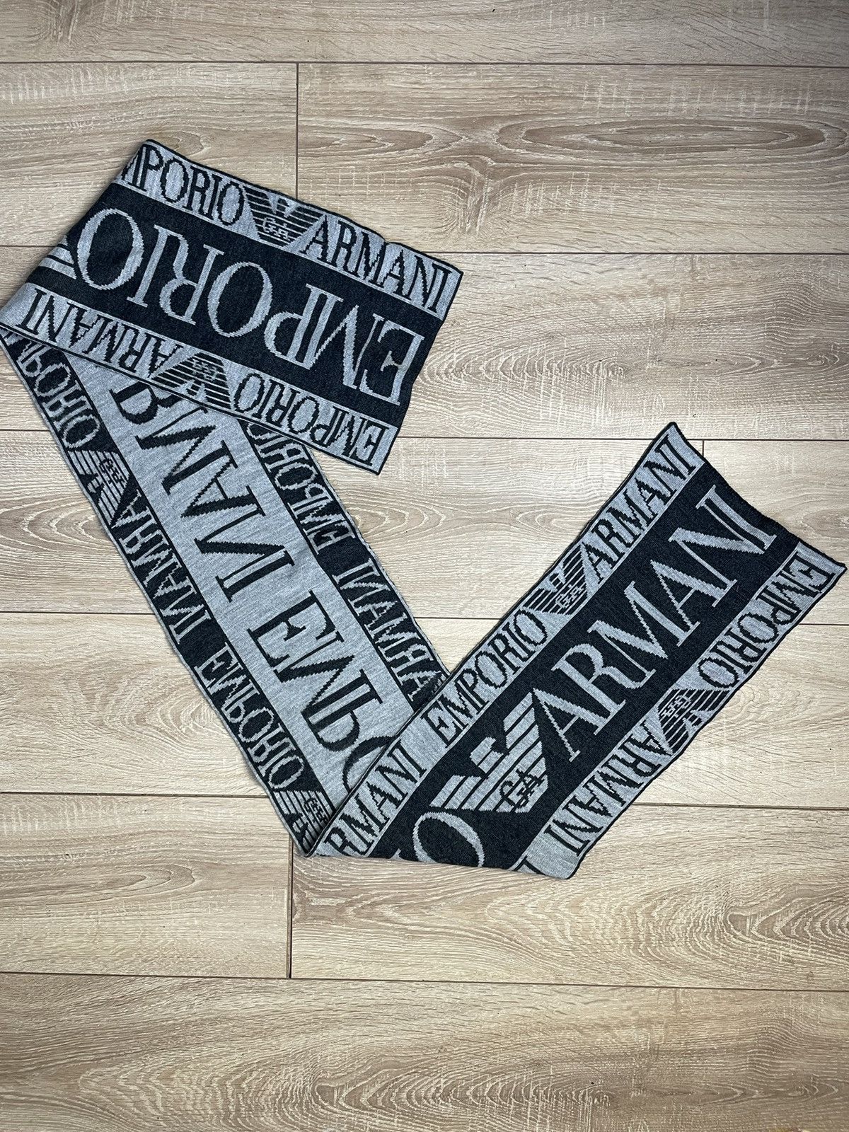 Emporio Armani Emporio Armani multi logo vintage scarf Size 34 - 4 Thumbnail