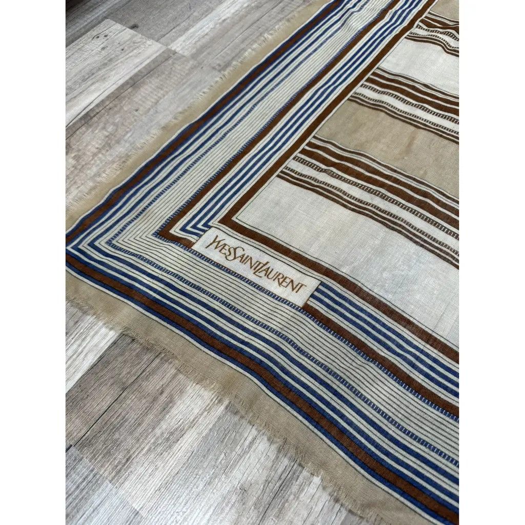 Yves Saint Laurent Yves Saint Laurent silk scarf Measurements: 85cm Size ONE SIZE - 2 Thumbnail