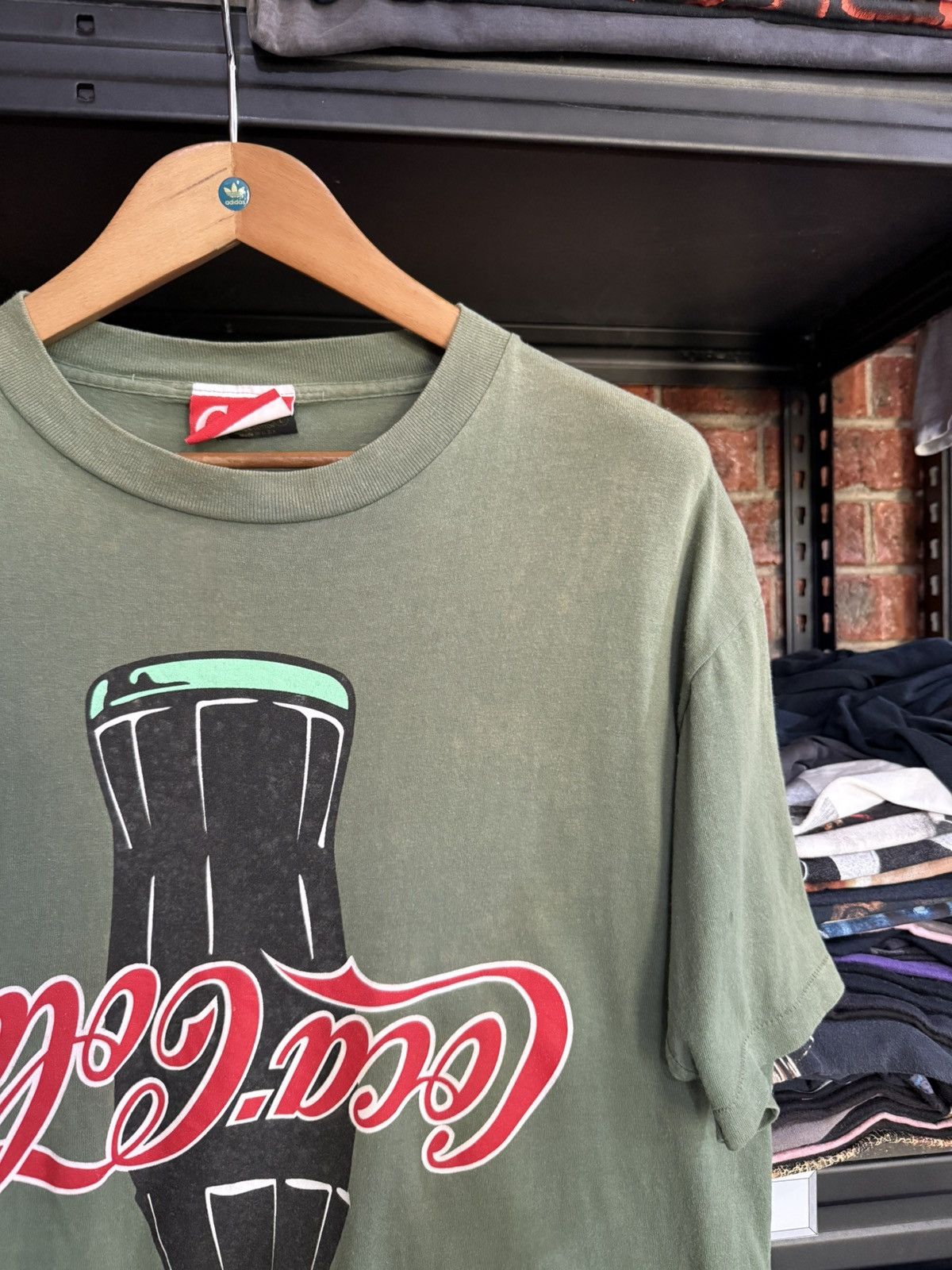 Coca Cola Thrashed Vintage 90s Coca Cola Bottoms Up Sun Faded Tee Size US L / EU 52-54 / 3 - 4 Thumbnail
