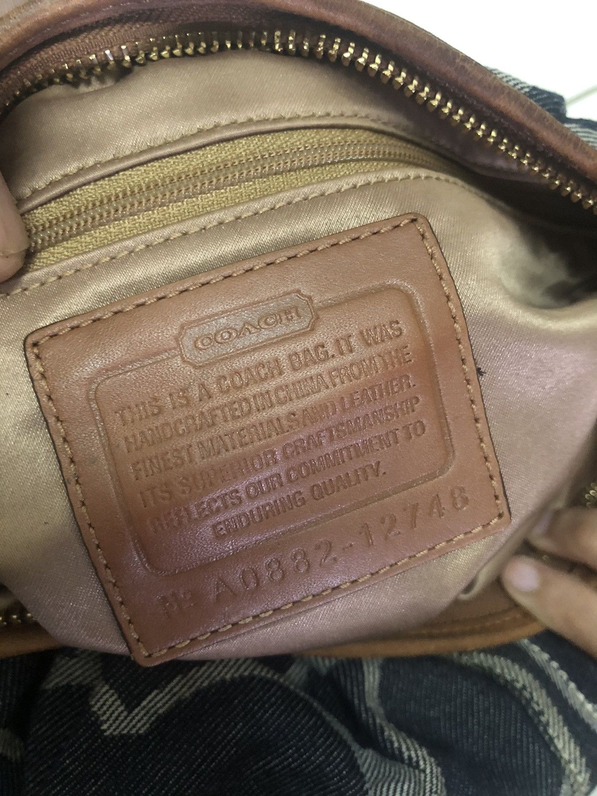 Coach × Leather × Signatures Coach signature ergo pleated denim small hobo handbag Size ONE SIZE - 8 Thumbnail