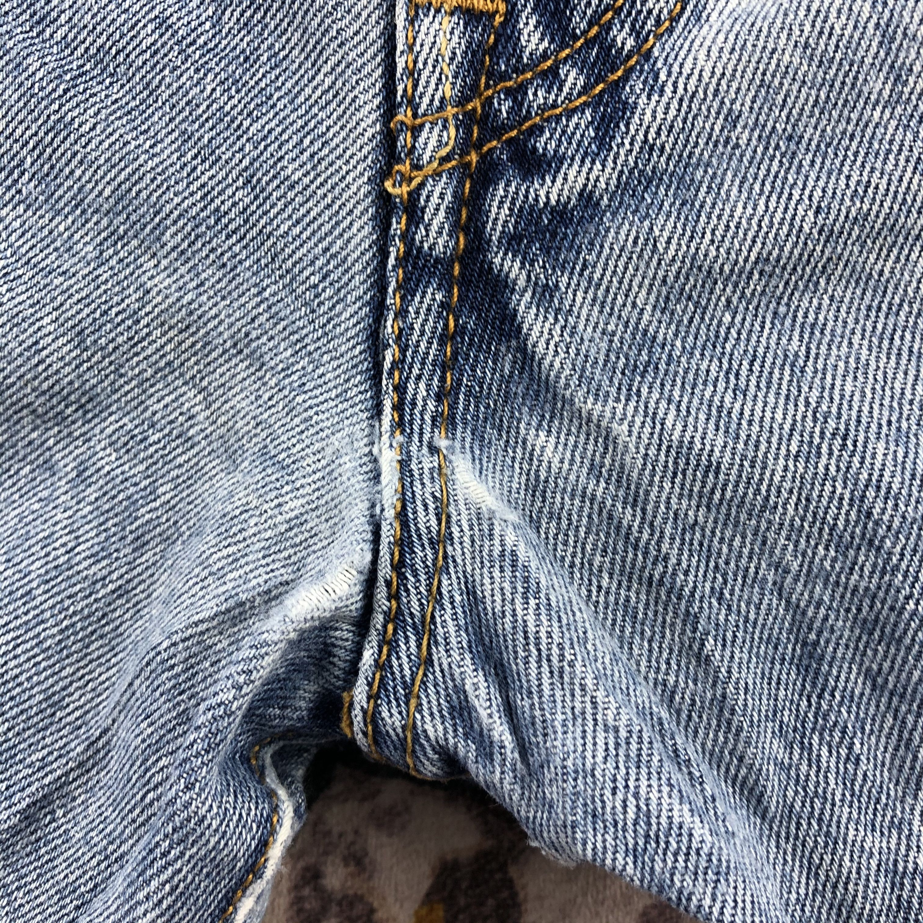 Levi's × Vintage Vintage Blue Wash Levis 501 Jeans-JM2960 Size US 39 - 11 Thumbnail