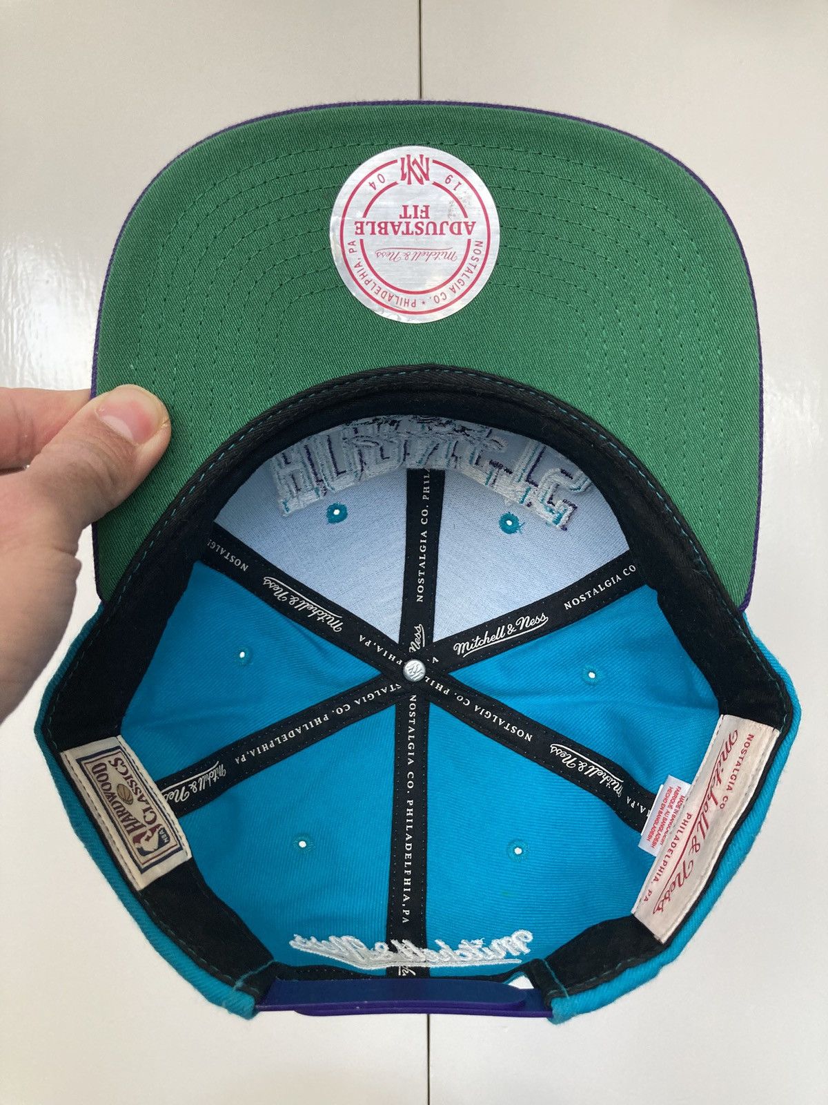 Mitchell & Ness × NBA × Vintage CHARLOTTE HORNETS MITCHELL & NESS SNAPBACK HAT NBA HARDWOOD Size ONE SIZE - 9 Thumbnail
