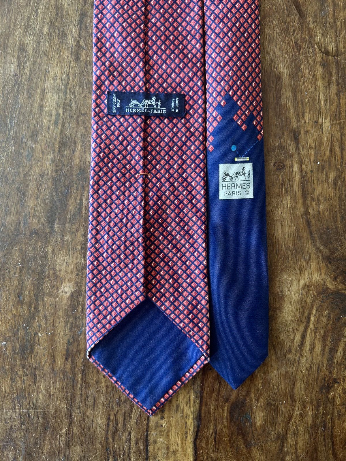 Hermes Rare Hermes Brick Breaker Silk Tie Size ONE SIZE - 2 Thumbnail
