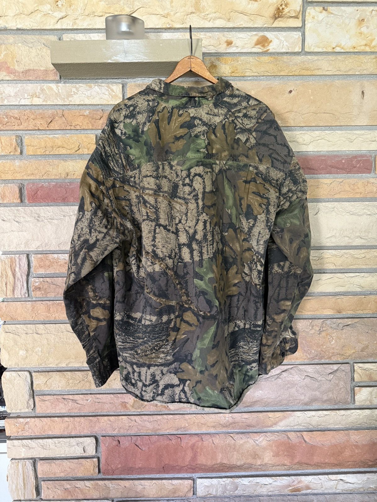 Vintage Vintage Jerzees Camouflage AOP Button Up Shirt Size US XL / EU 56 / 4 - 5 Thumbnail