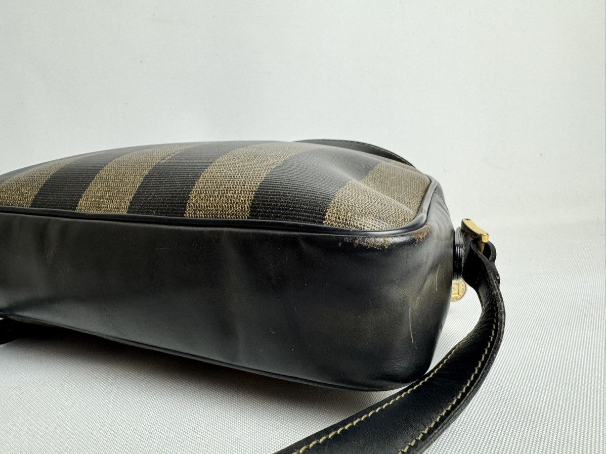Fendi Vintage Fendi Peguin Crossbody Bag Canvas Size ONE SIZE - 4 Thumbnail