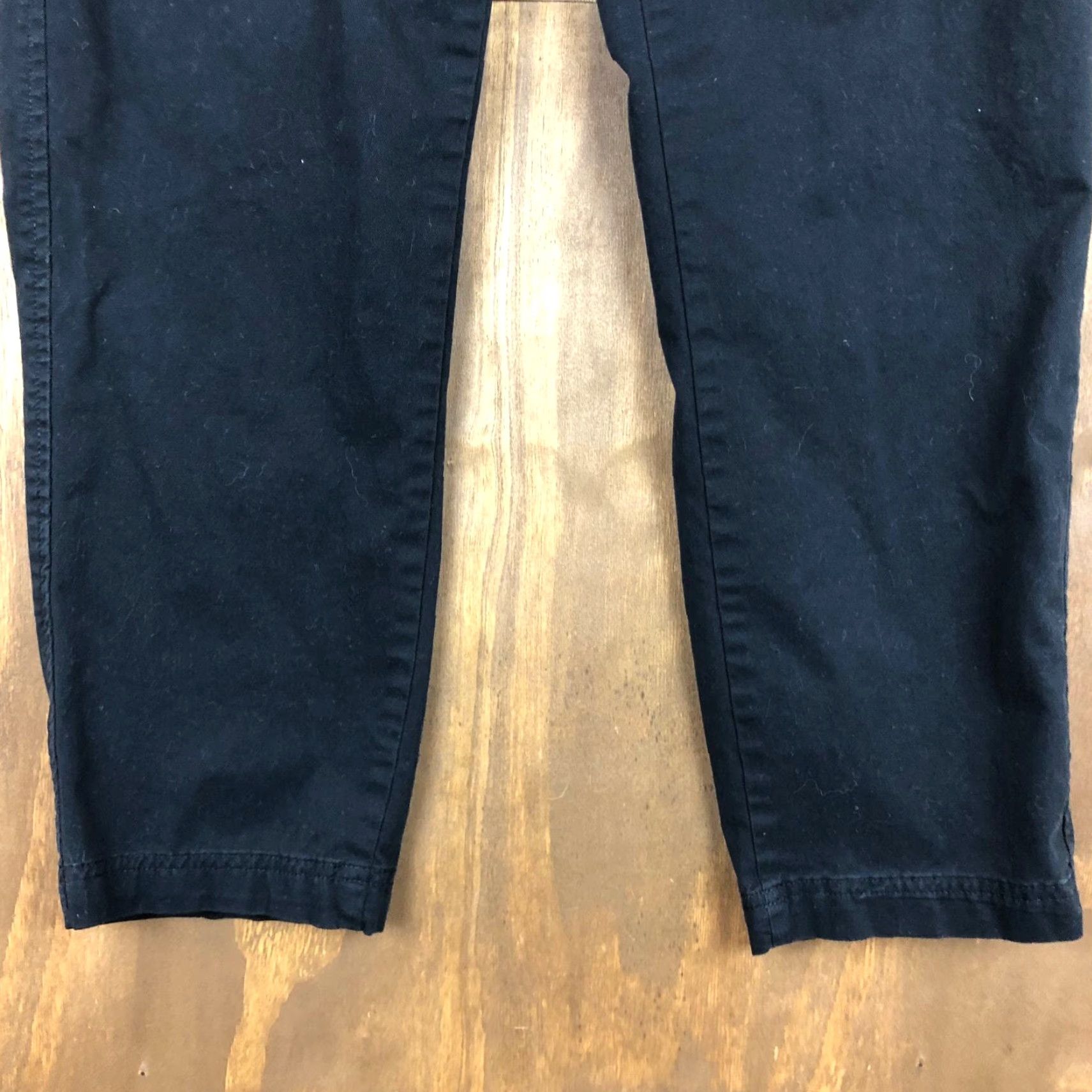 Eddie Bauer Eddie Bauer Womens Pants Capri Black Twill Zip Button Pockets 8 Capris Straight Relaxed Regular Size 31" - 3 Thumbnail