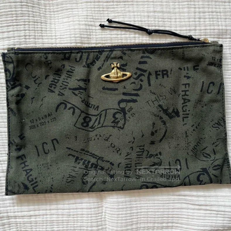 Vivienne Westwood vivienne westwood size os Clutch/Makeup Bag/Organizer Bag Size ONE SIZE - 1 Thumbnail