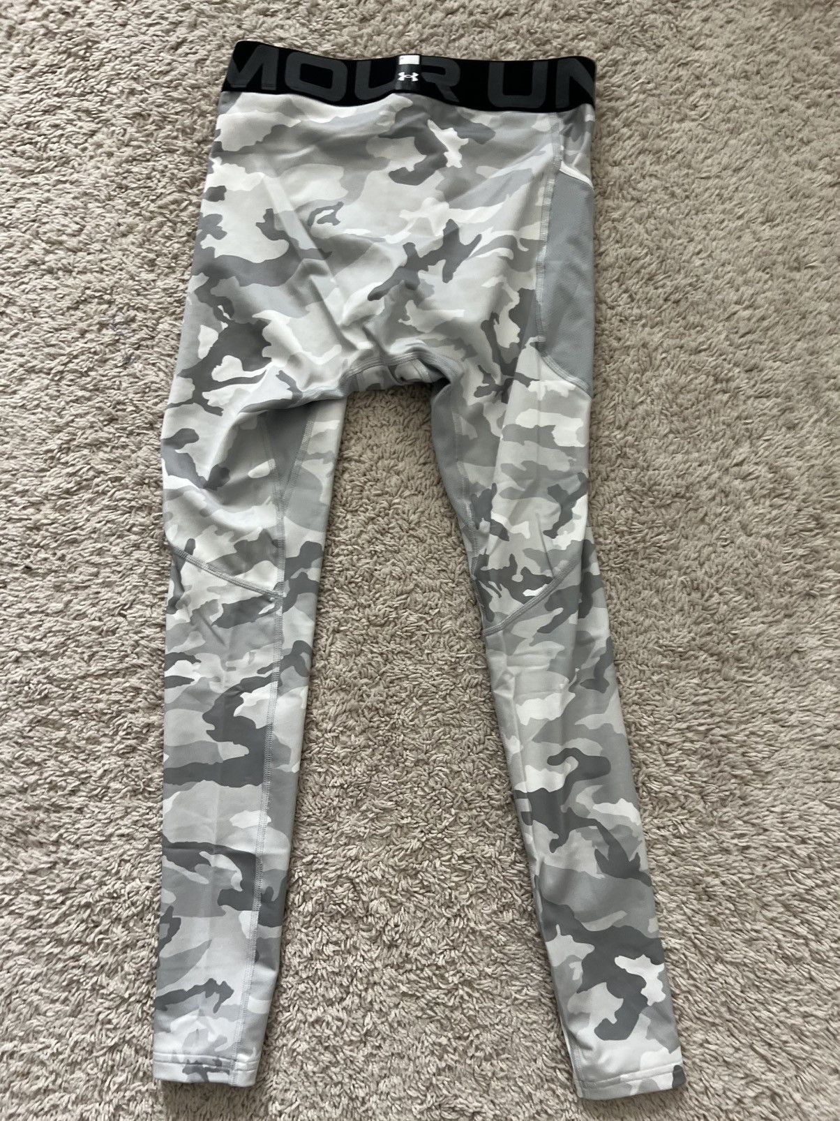Under Armour Under Armour Cold Gear Camo Printed Leggings Size US 30 / EU 46 - 6 Thumbnail