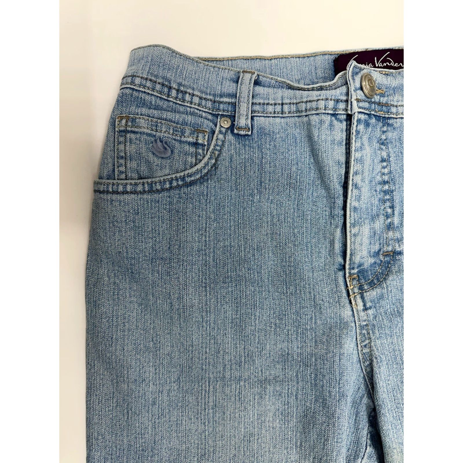 Gloria Vanderbilt Gloria Vanderbilt Womens Capis Size 8 Petite Denim Size ONE SIZE - 2 Thumbnail