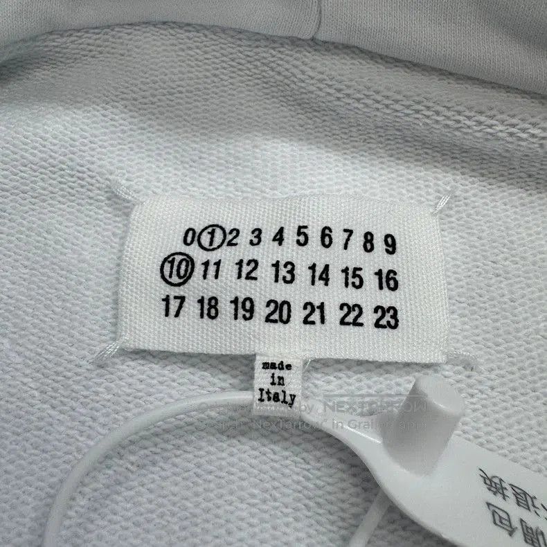 Maison Margiela Maison Margiela Embroidered Letter Hoodie. Size US L / EU 52-54 / 3 - 3 Thumbnail