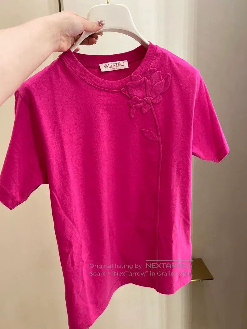 Valentino Valentino T-shirt Size S / US 4 / IT 40 - 1 Thumbnail