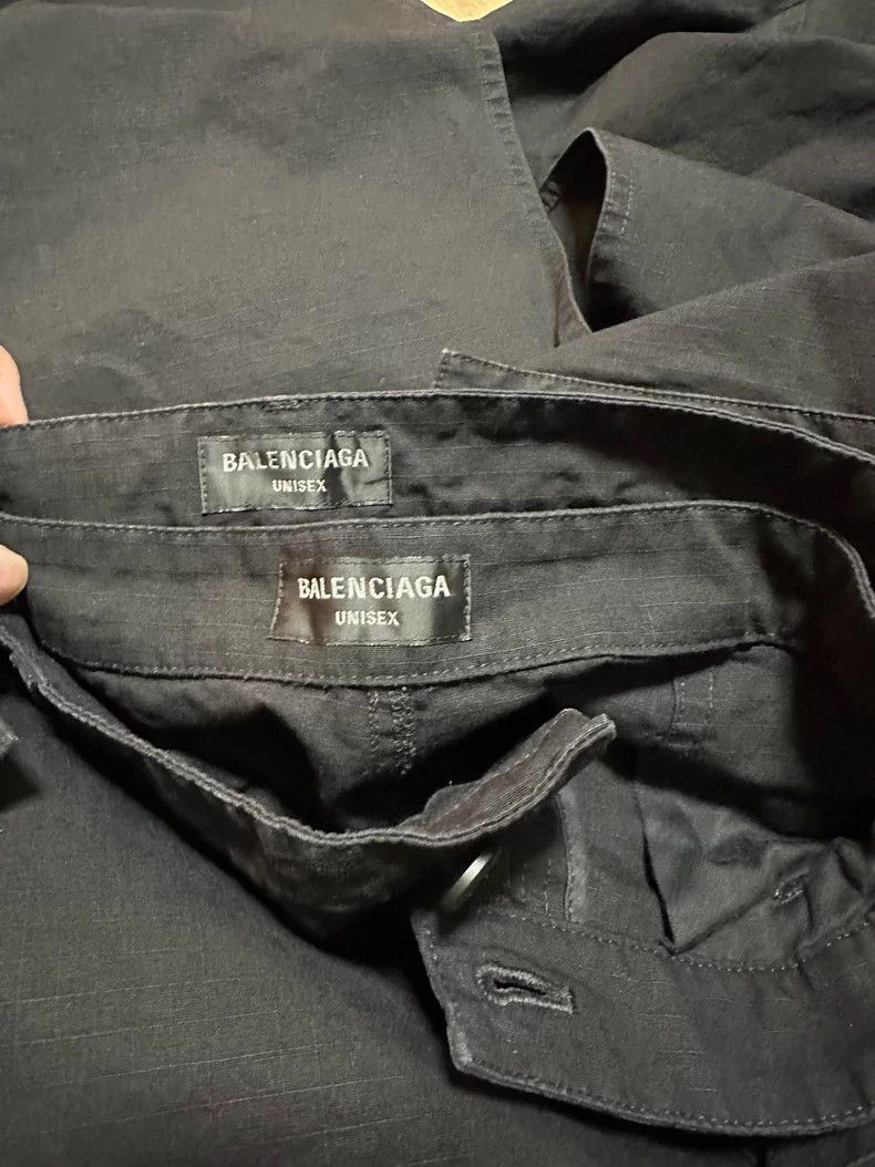 Balenciaga Balenciaga size XS Fake Two-Piece Cargo Skirt Pants Size US 27 - 7 Thumbnail