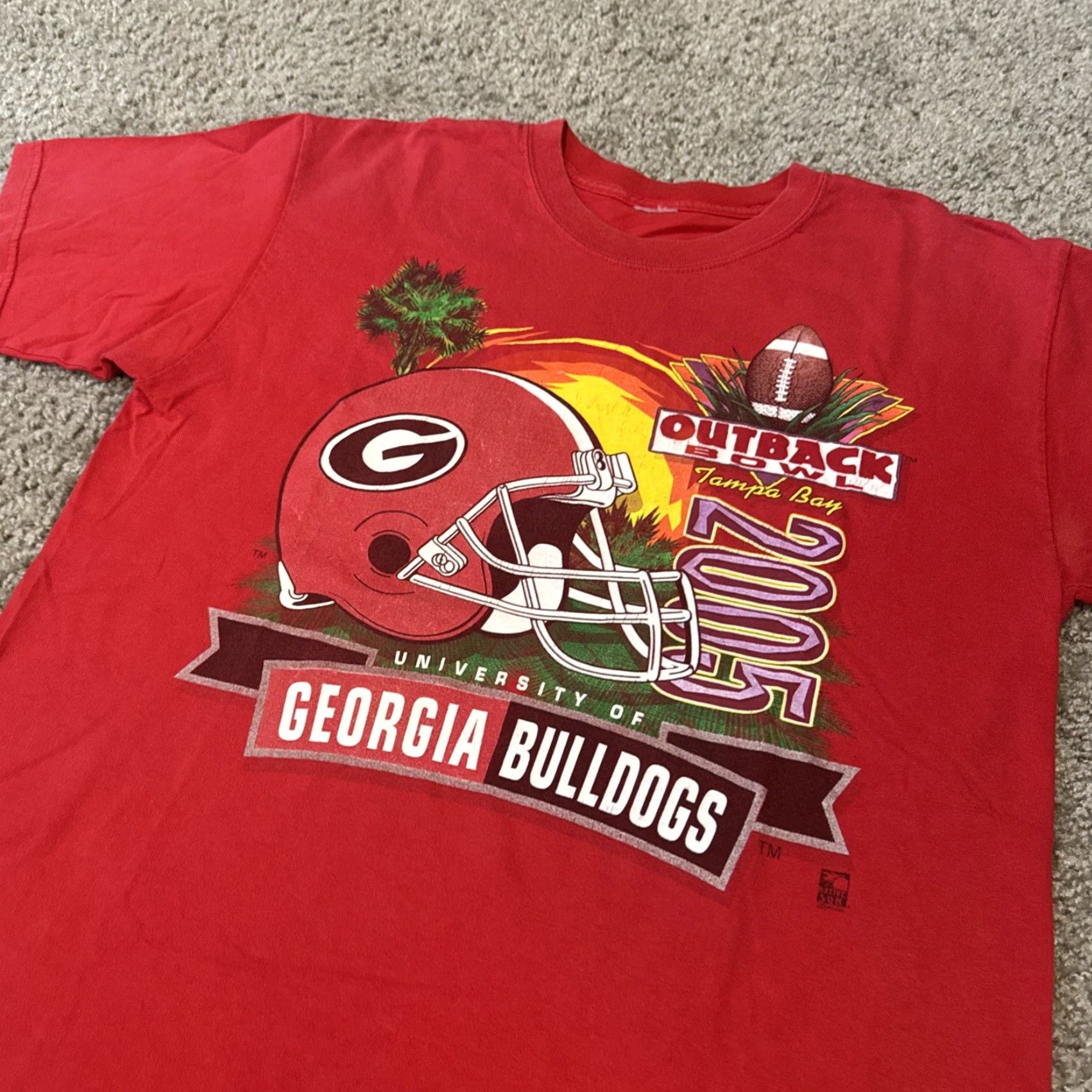 NCAA VINTAGE Georgia Bulldogs Football T-Shirt Outback Bowl 2005 Red L Men Mens Size US L / EU 52-54 / 3 - 4 Thumbnail