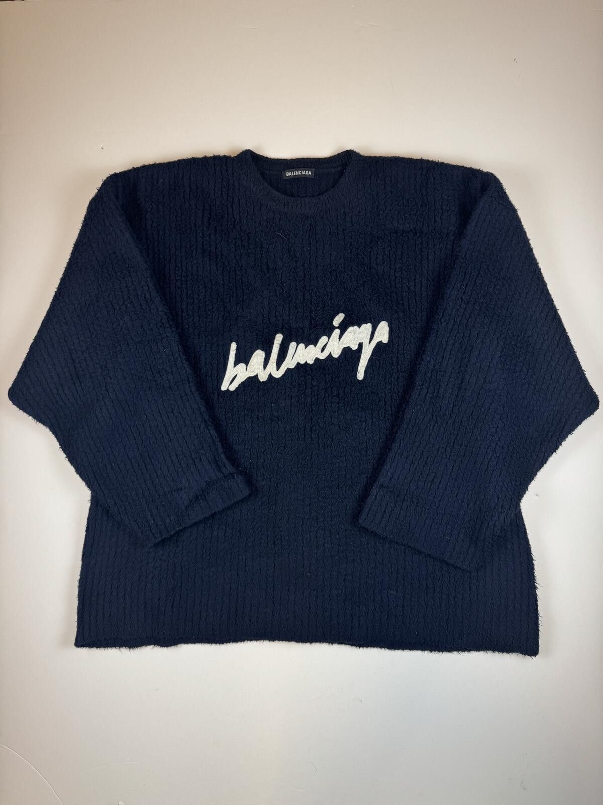 Balenciaga Balenciaga Scribble Logo Fuzzy Sweater Size US XL / EU 56 / 4 - 1 Thumbnail