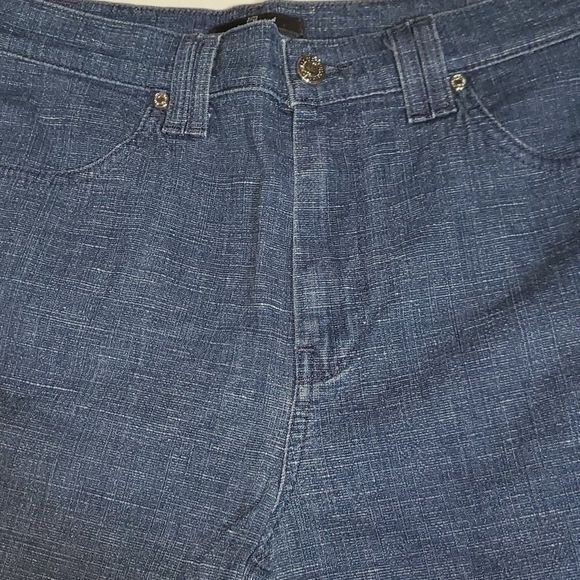 7 For All Mankind 7 For All Mankind High Waisted Sz. 30 Capris Size 30" / US 8 / IT 44 - 2 Thumbnail