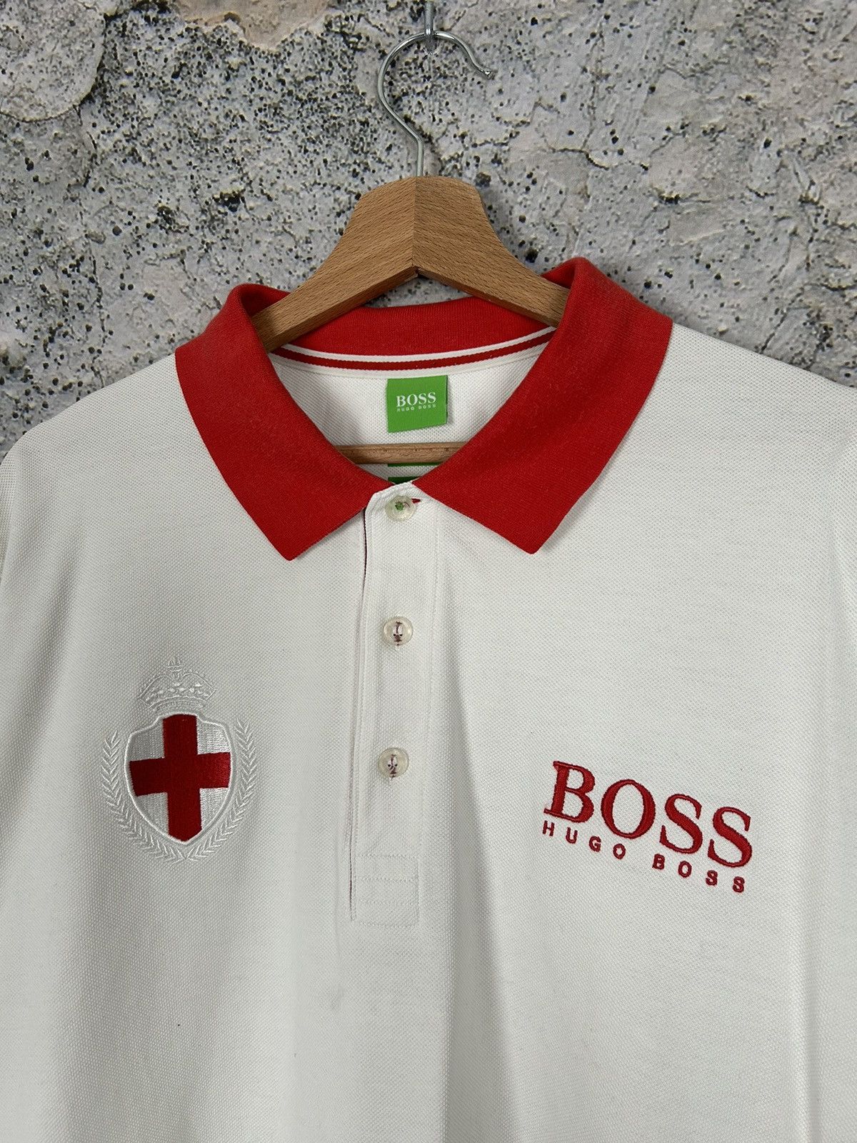 Hugo Boss Hugo Boss England Flag Polo Tee Luxury Streetwear Hype Size US XXL / EU 58 / 5 - 3 Thumbnail