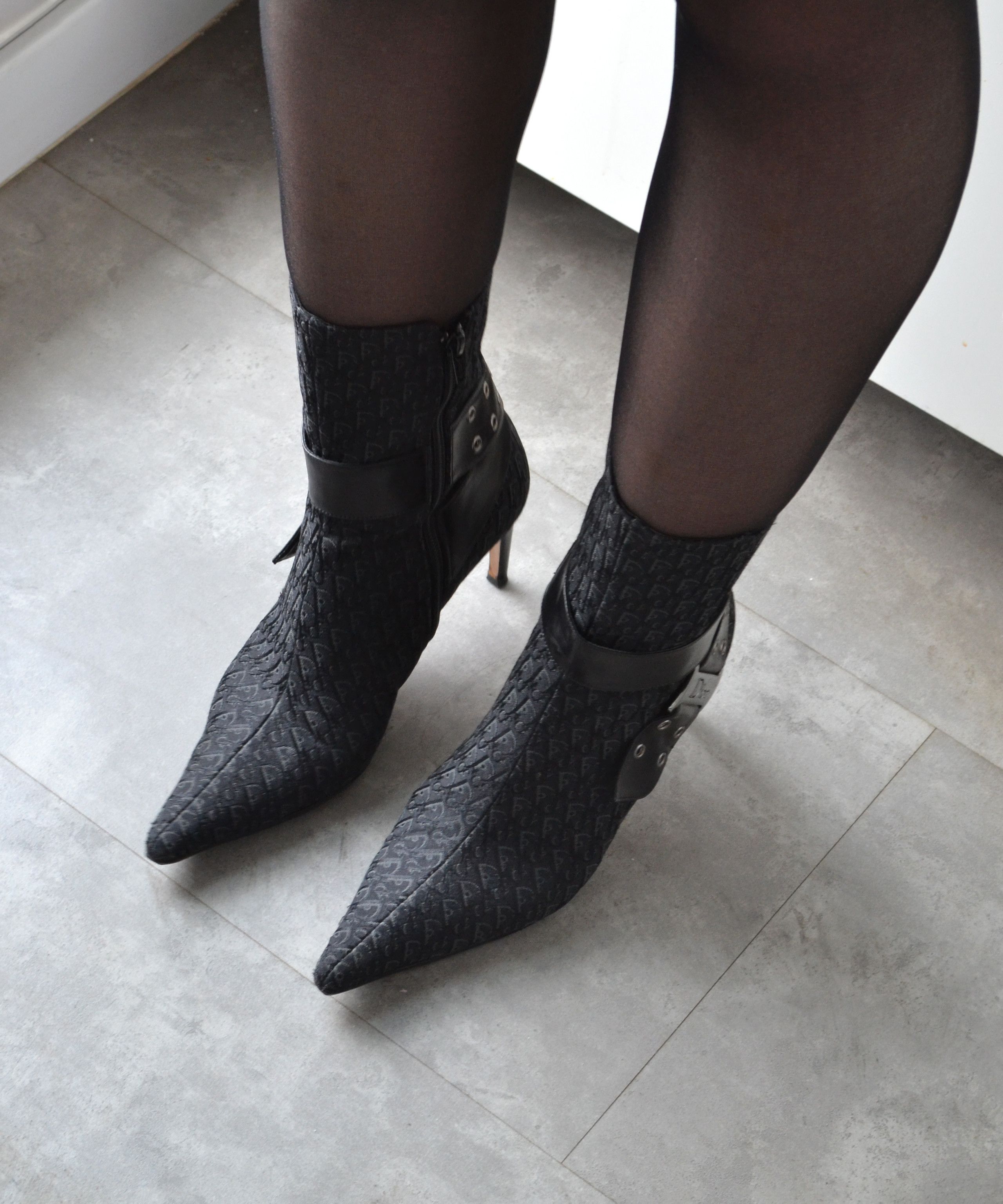 Dior 🔴 DIOR Boots Heels Monogram Shoes Black Vintage Logo Zip Size US 7 / IT 37 - 4 Thumbnail