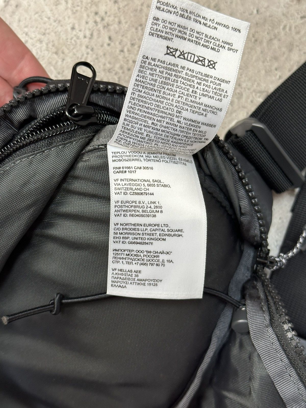 The North Face × Vintage The North Face Lumbnical Bag Black Sling Nylon Size ONE SIZE - 15 Thumbnail