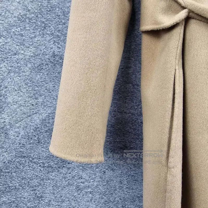Max Mara MaxMara Women's Khaki Wool Coat . Size M / US 6-8 / IT 42-44 - 5 Thumbnail