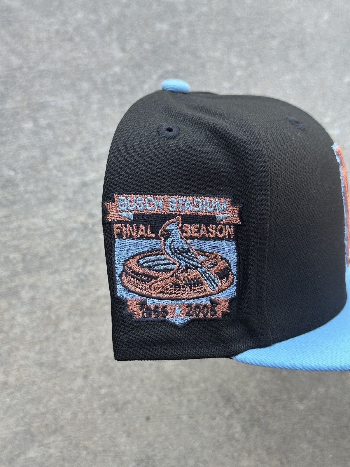 MLB × New Era St. Louis Cardinals Two Tone Fitted Hat 7 1/4 95 North STL Size ONE SIZE - 2 Thumbnail