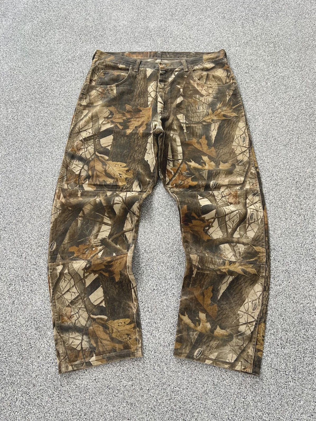 パンツ Columbia real tree doble knee pants Columbia Realtree Double Knee Camo Pants Blend in | Depop