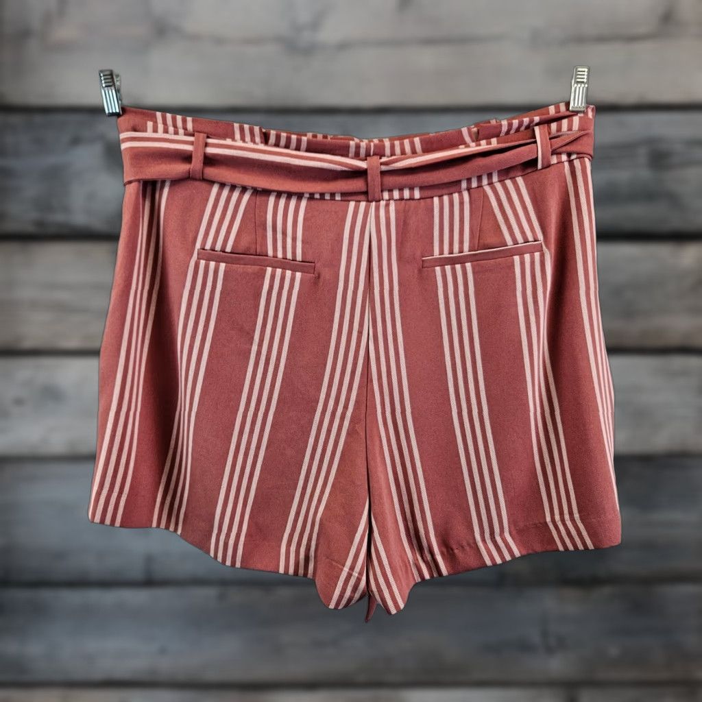 Torrid Torrid Womens Shorts Sz 20 Dusty Rose Stripe High Rise Paperbag Plus Size 20 Pink Striped Shorts Womens Size 42" / US 20 - 1 Thumbnail