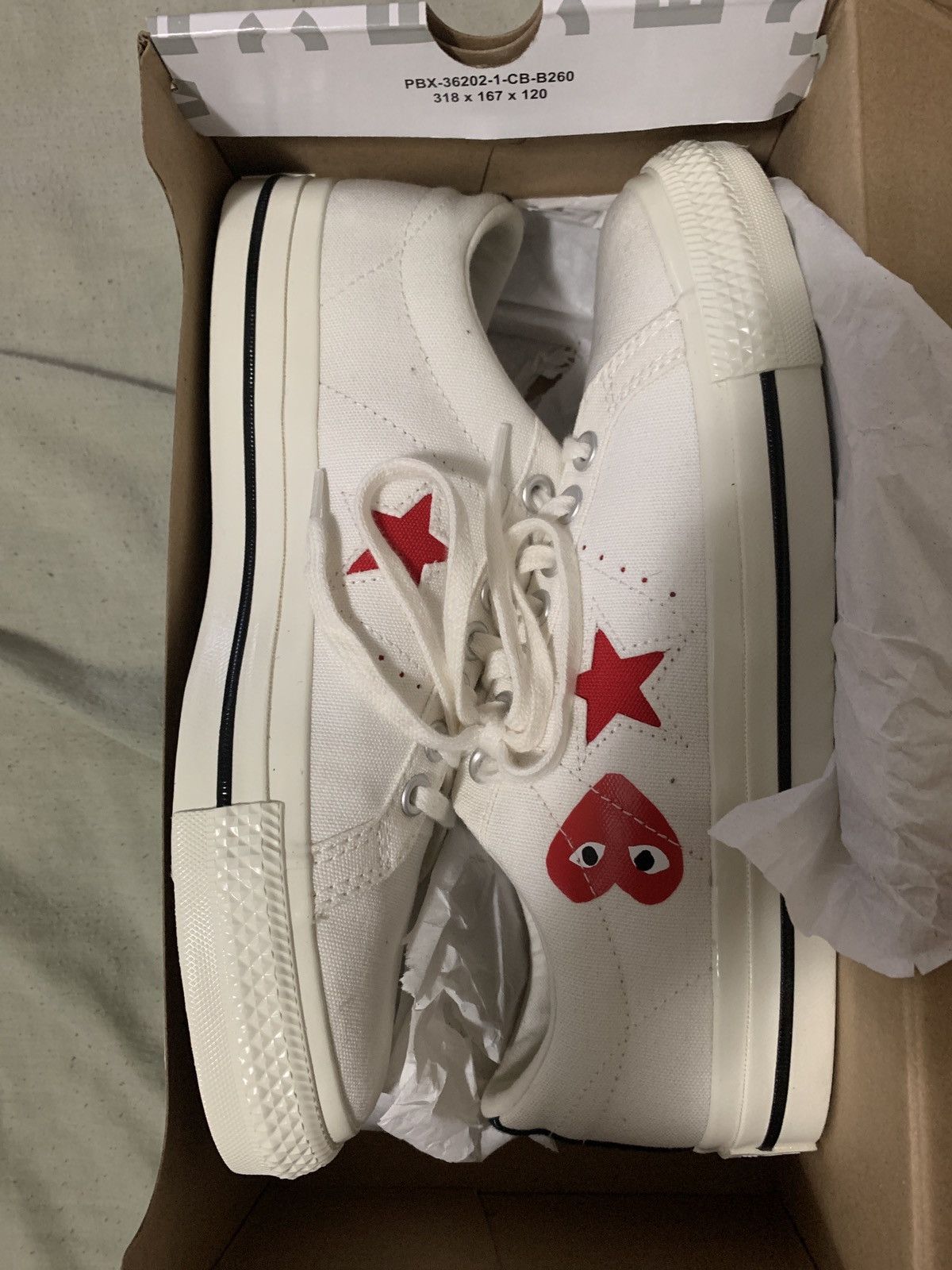Comme des Garcons PLAY × Converse Converse comme des garcons play one star ox cloud dancer Size US 9 / EU 42 - 1 Thumbnail