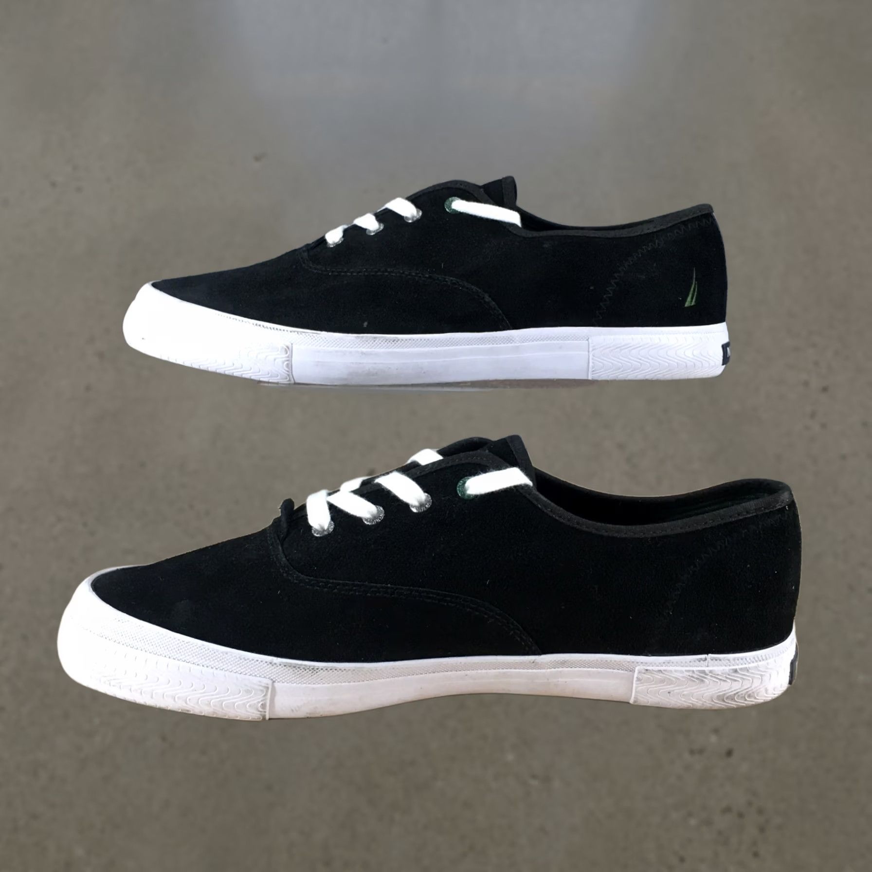 Nautica Nautica Shoes Mens 12 Sneakers Black Leather Low Top Round Toe Casual Comfort Mens Shoes Size US L / EU 52-54 / 3 - 1 Thumbnail