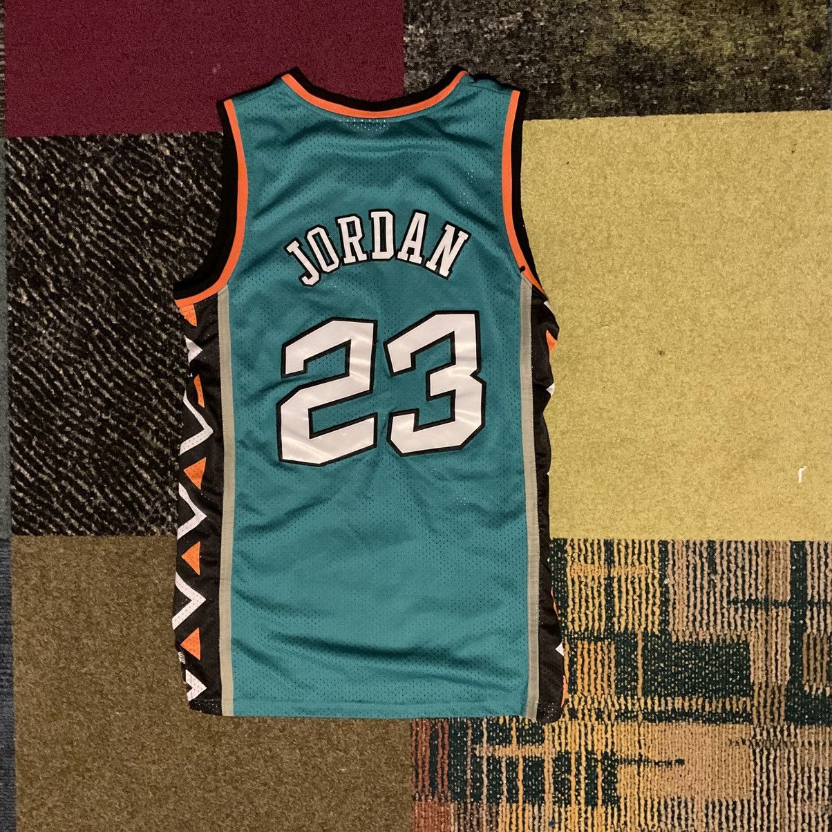 Mitchell & Ness 1996 NBA All-Star Michael Jordan Jersey | Size: M Size US M / EU 48-50 / 2 - 3 Thumbnail