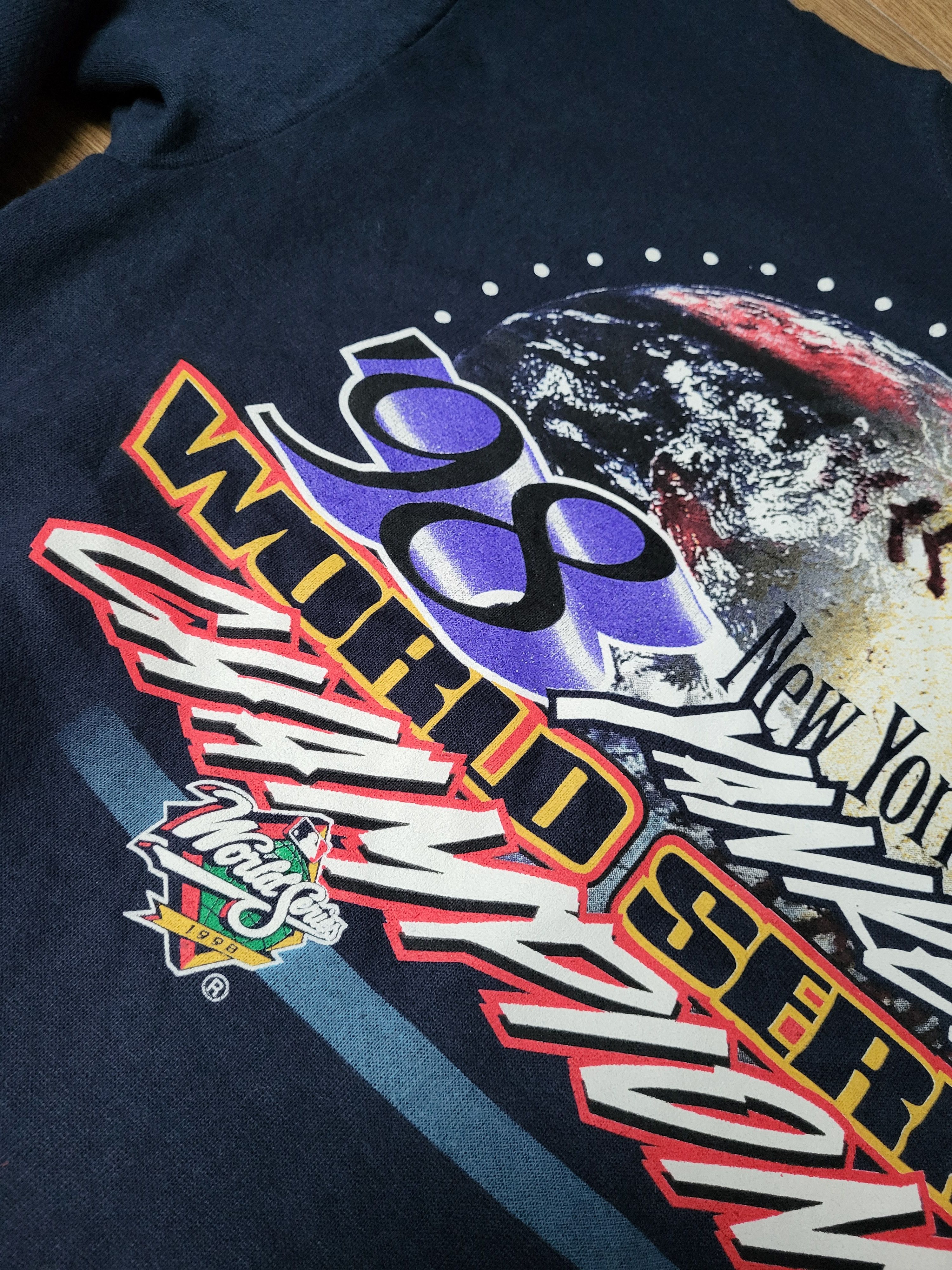 MLB NY Yankees 90s MLB 1998 M sweatshirt Size US M / EU 48-50 / 2 - 4 Thumbnail