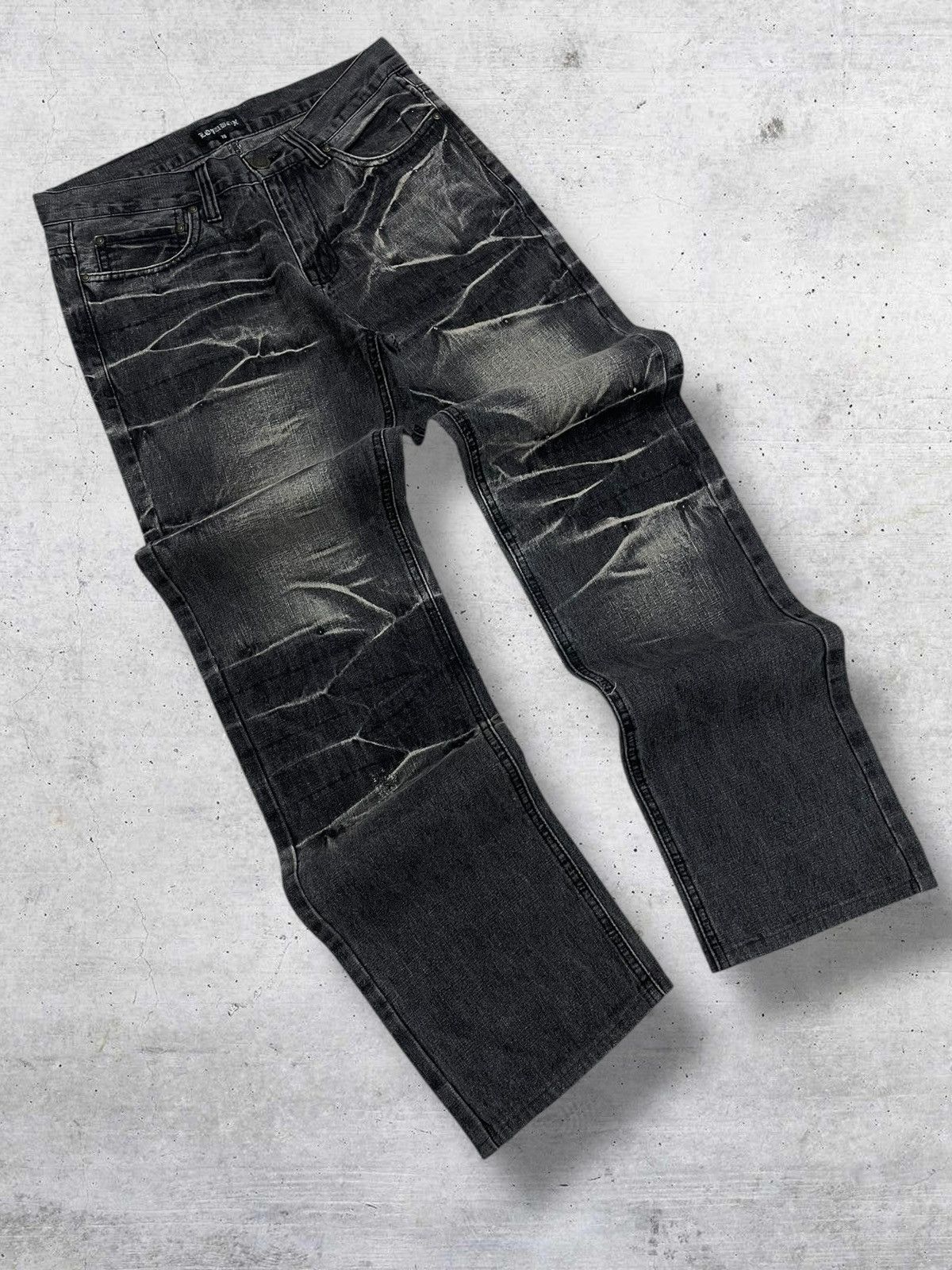 LOWBOX VINTAGE LOWBOX JAPAN OG 90S DESIGNER 3D WHISKER EFFECT DENIM Size US 29 - 2 Thumbnail