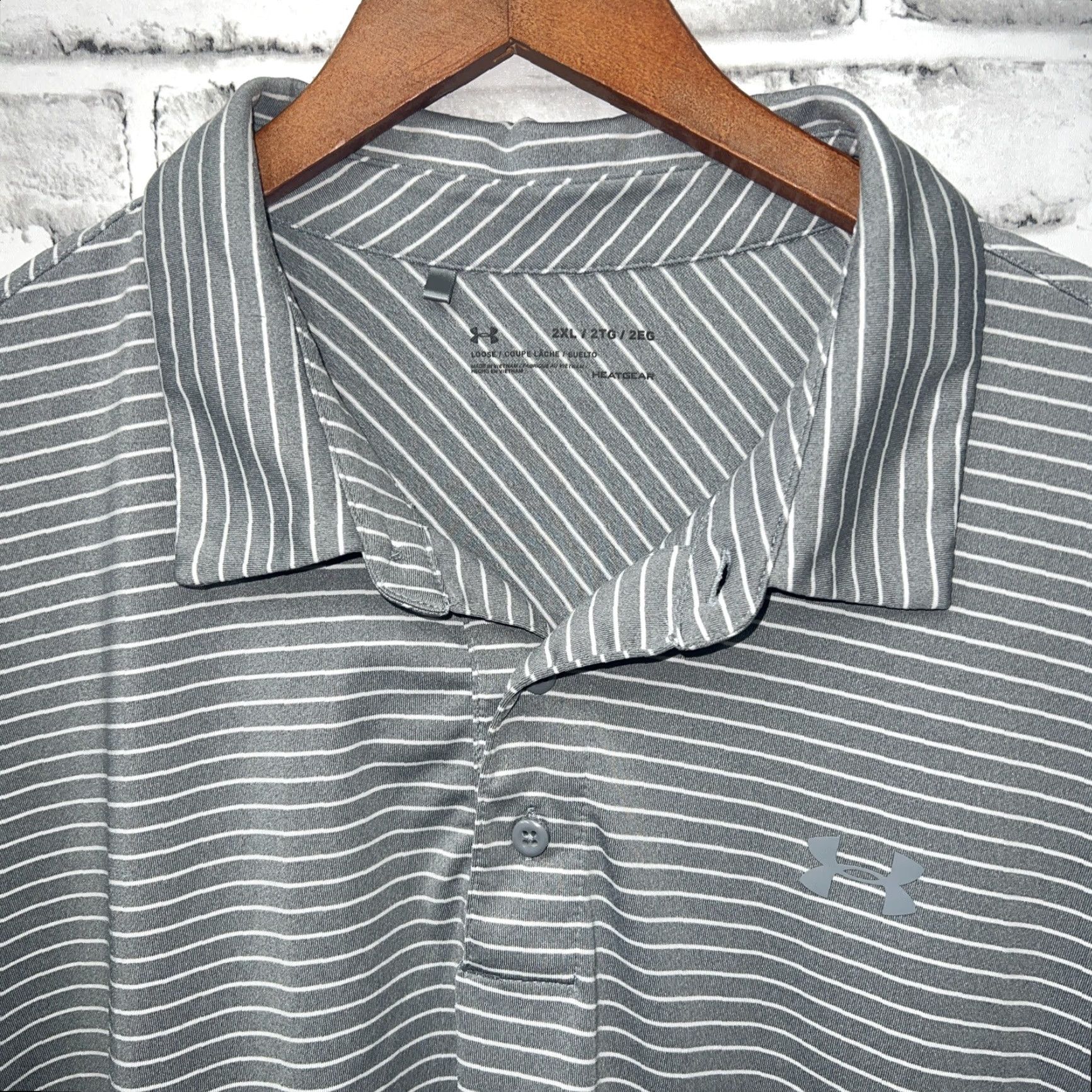 Under Armour VINTAGE Under Armour HeatGear Gray Striped Polo Shirt Mens 2XL Size US XXL / EU 58 / 5 - 2 Thumbnail