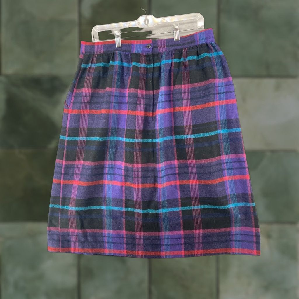 Vintage Heather Gray Skirt 34 Vintage No Wool Plaid 80s 90s Preppy Knee Length Womens Dressy Casual Business Zip Dry Clean Only United States Made Size 24" / US 00 / IT 34 - 1 Thumbnail