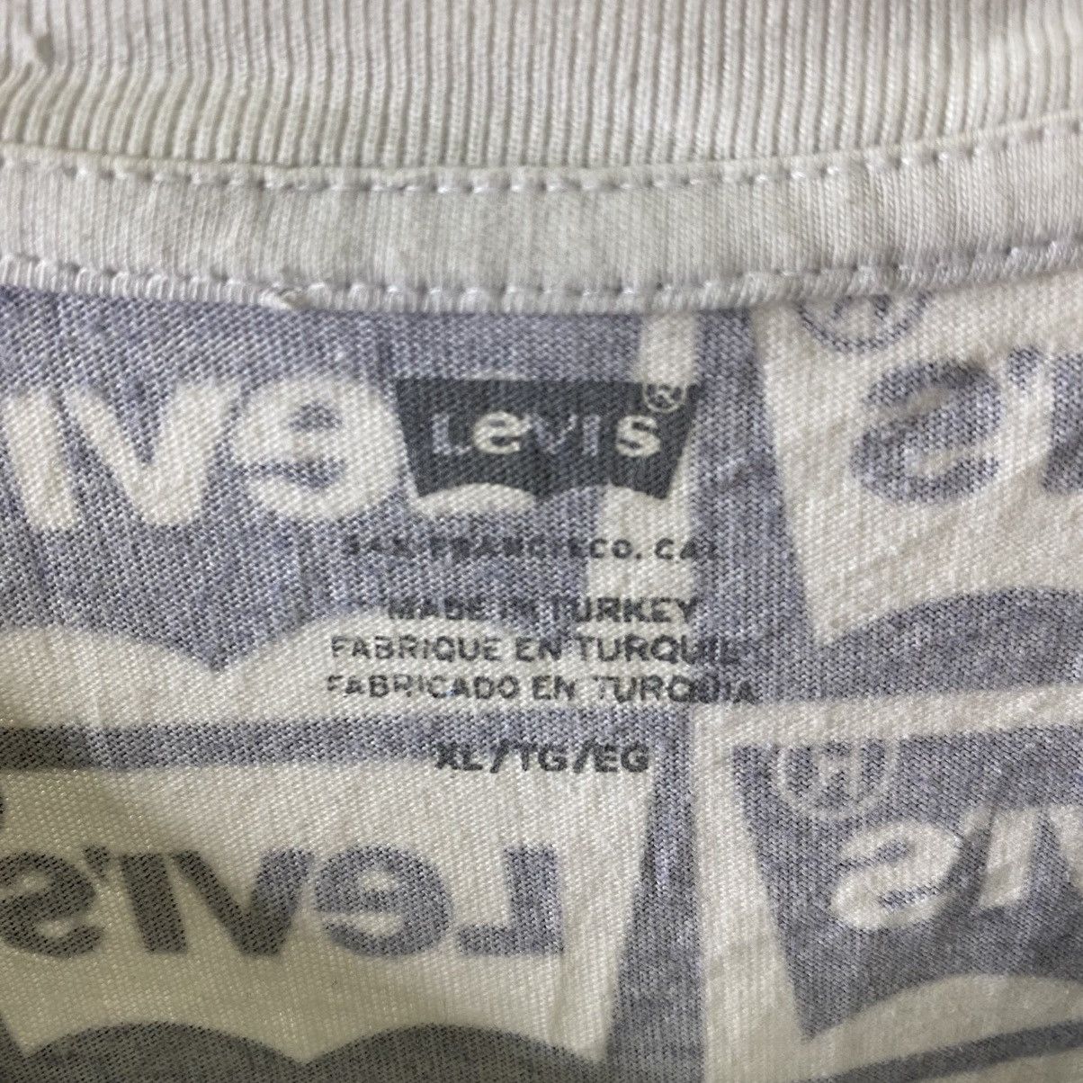 Levi's Levis All Over Print T Shirt Size US XL / EU 56 / 4 - 3 Thumbnail
