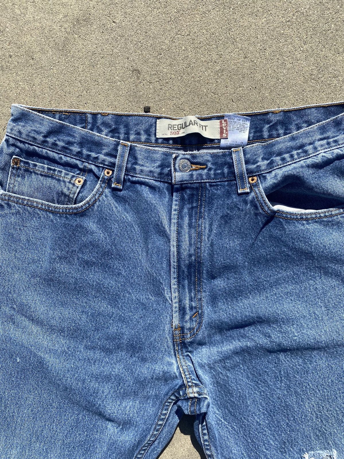 Levi's Vintage Levi’s 505 Size US 32 / EU 48 - 2 Thumbnail