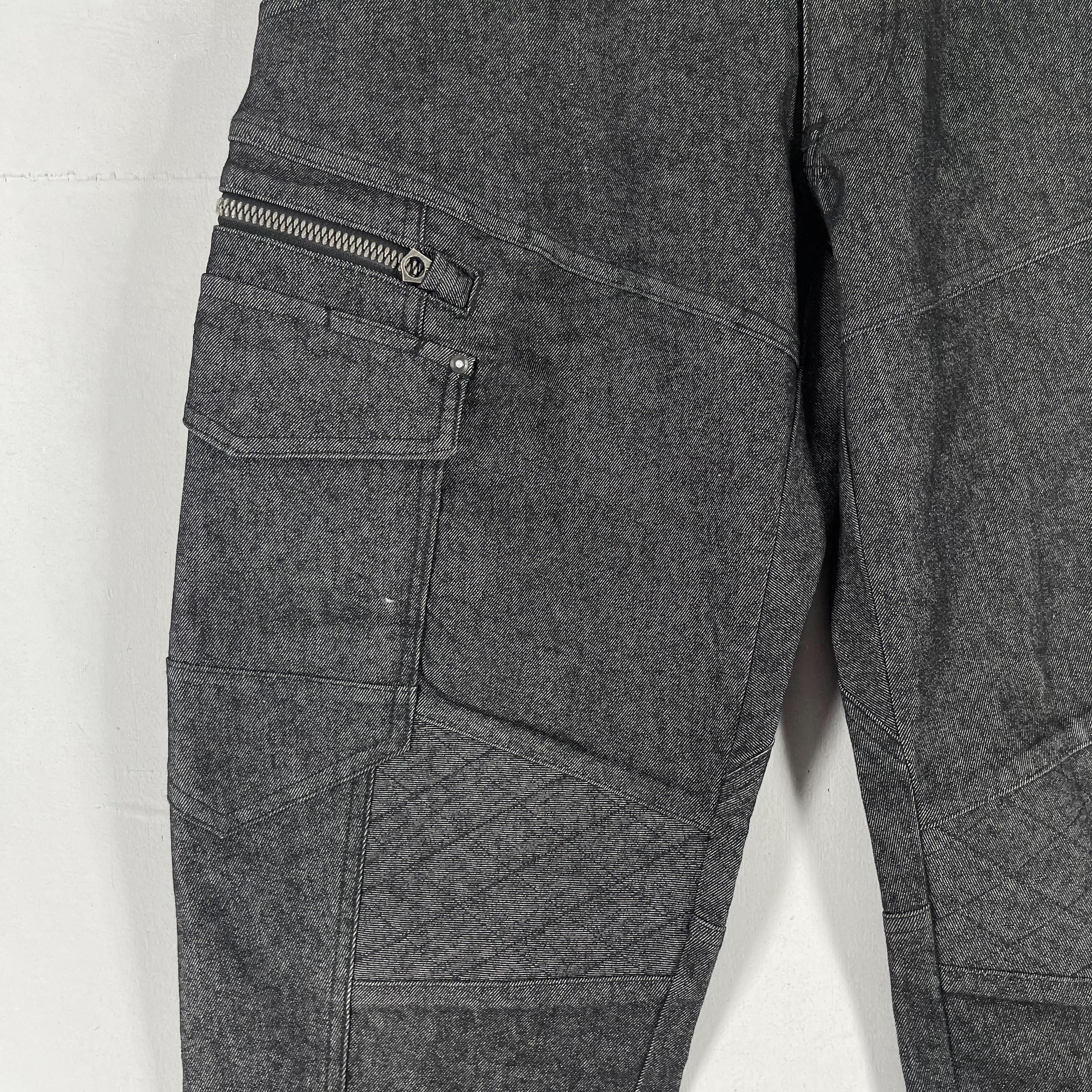 Japanese Brand Vintage Japanese Hook-Up Black Padded Bondage Cargo Pant Size US 30 / EU 46 - 3 Thumbnail