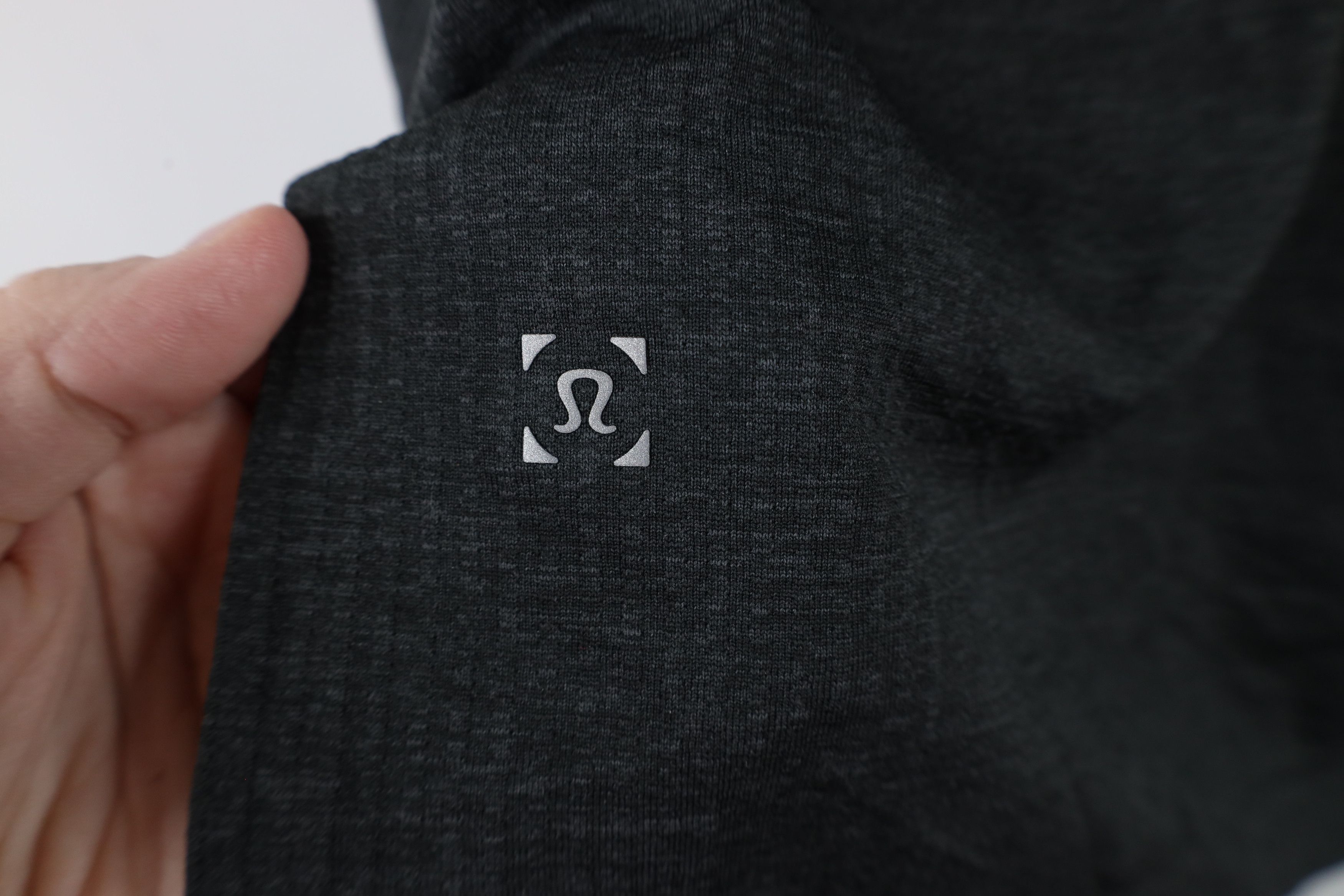 Lululemon × Vintage Lululemon Vent Tech Long Sleeve Yoga Gym T-Shirt Dark Gray Size US M / EU 48-50 / 2 - 9 Thumbnail