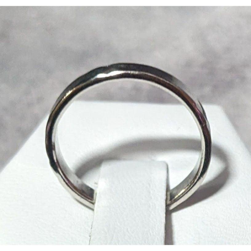 Other Simple Silver Tone Arrow Pattern Stamped Ring Size 6 1/2 Size ONE SIZE - 10 Thumbnail